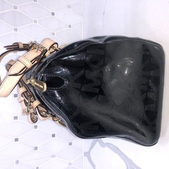 AUTHENTIC Michael Kors Medium Satchel - Picture 2 of 10